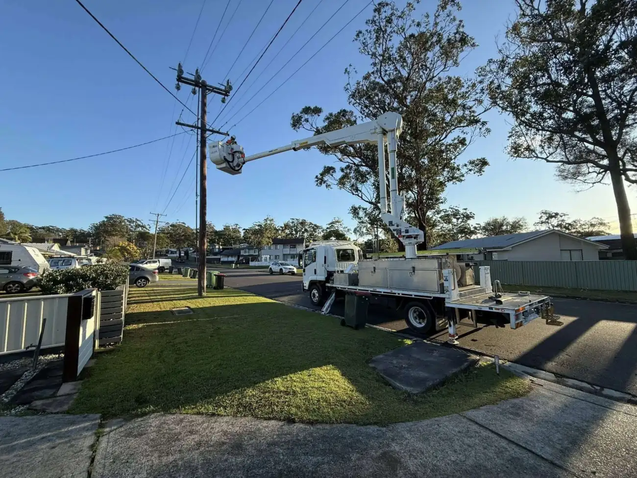EWP set up at the pole